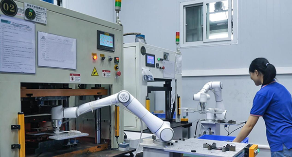 星空xk机器人,以创新精神推动协作机器人领域发展